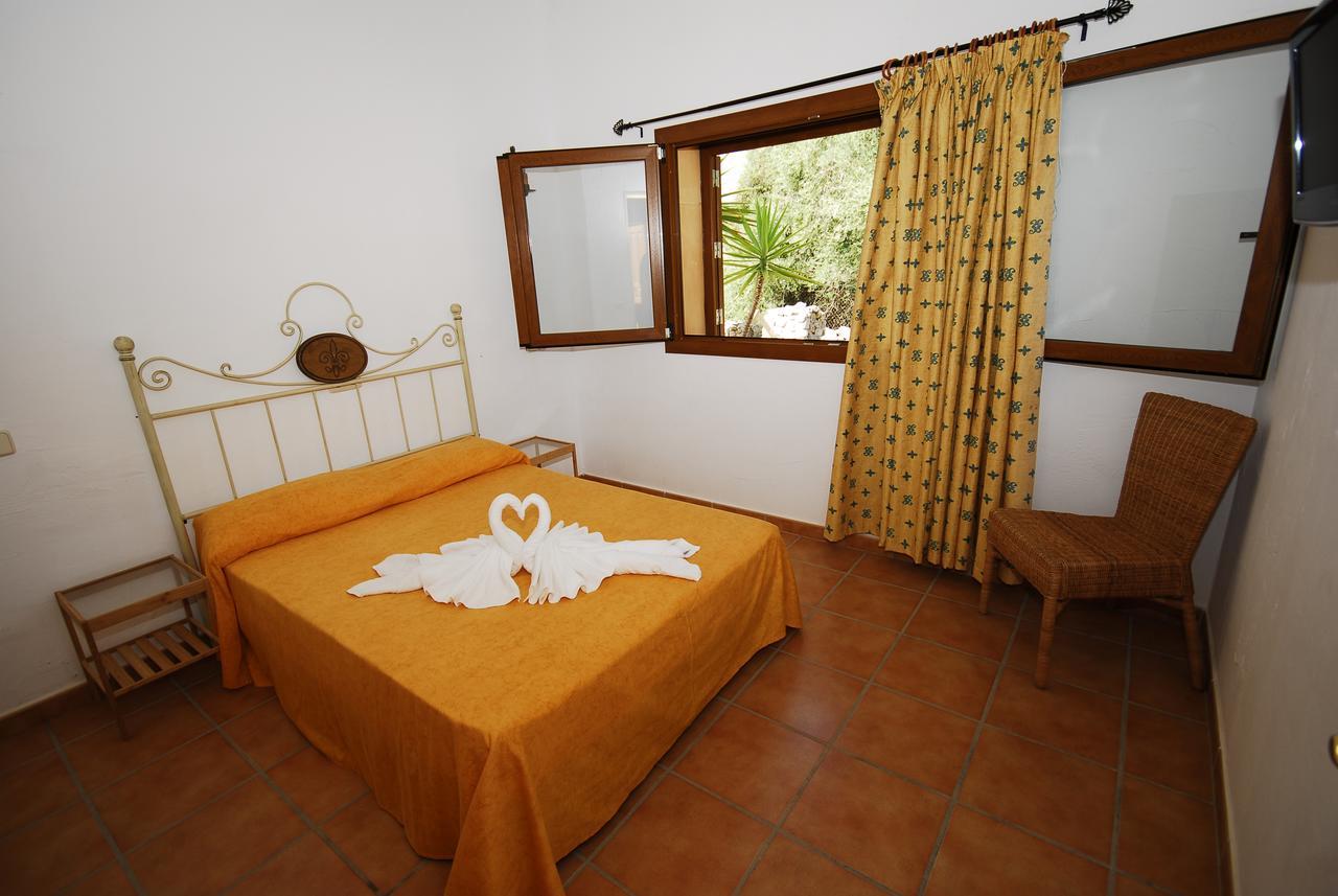 Finca Sa Duaia De Dalt Arta Room photo