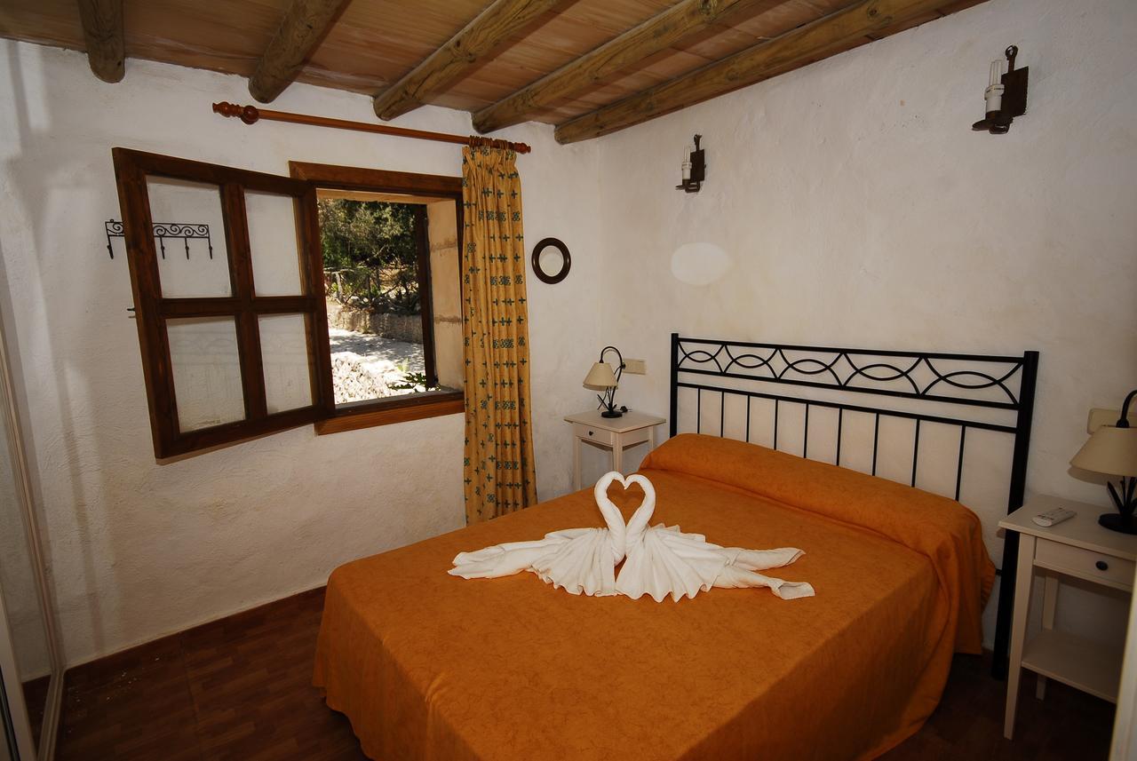 Finca Sa Duaia De Dalt Arta Room photo